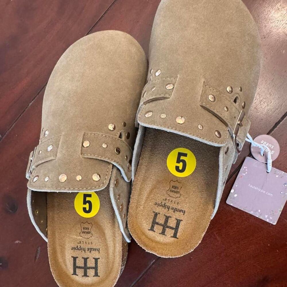 Haute Hippie Girls Tan Suede Studded Clogs Mules Shoes Size 5 Big Kid NWT